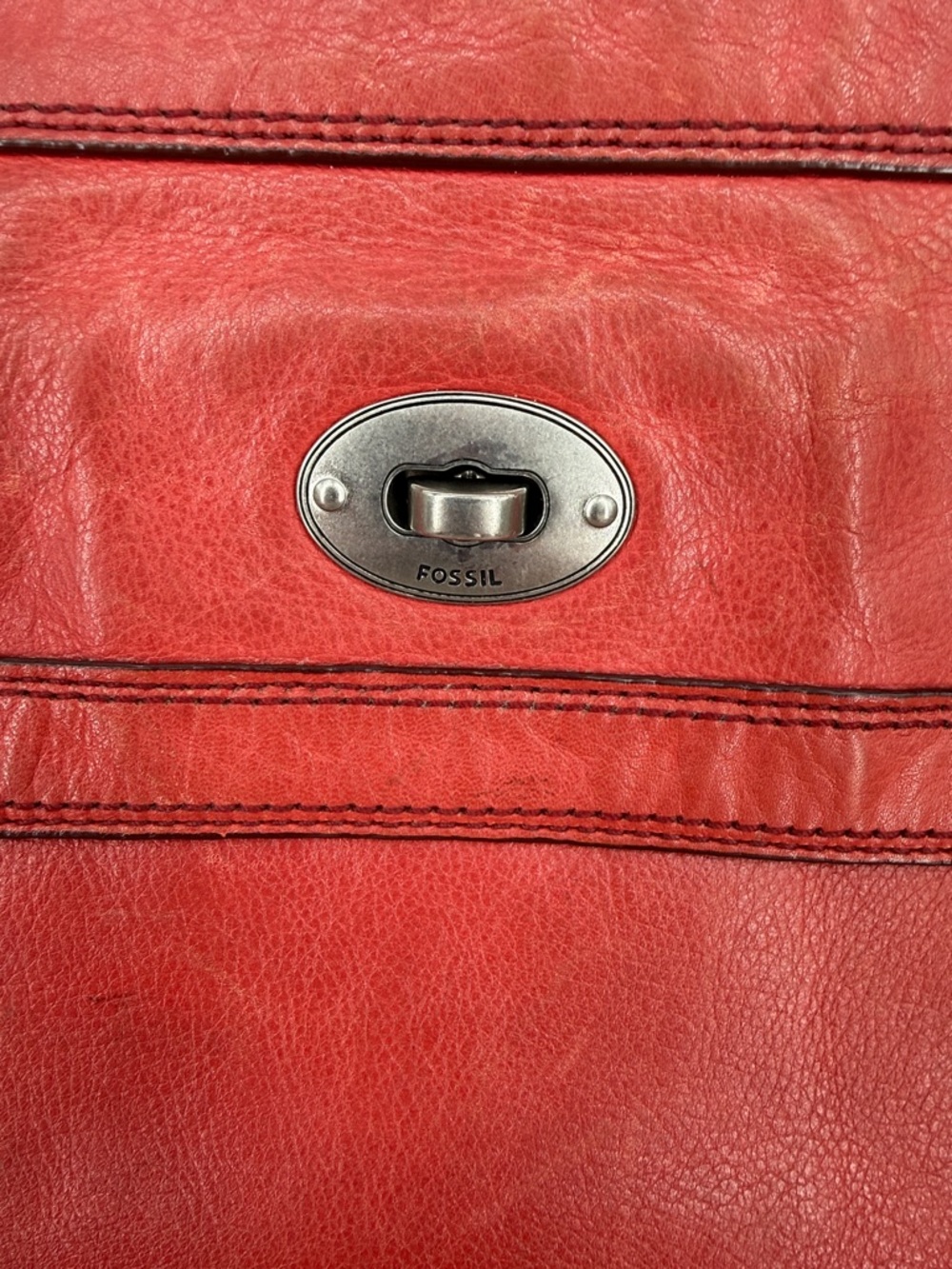 Fossil “Marlow” in Red Leather Crossbody Bag - Picture 2 of 13